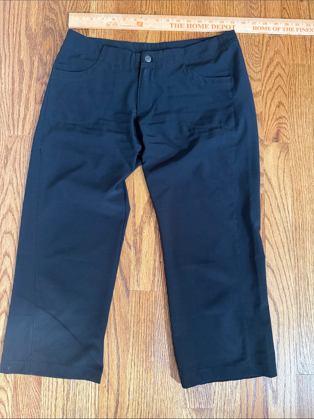 Women's Patagonia Black Stretch Crop Pants 6